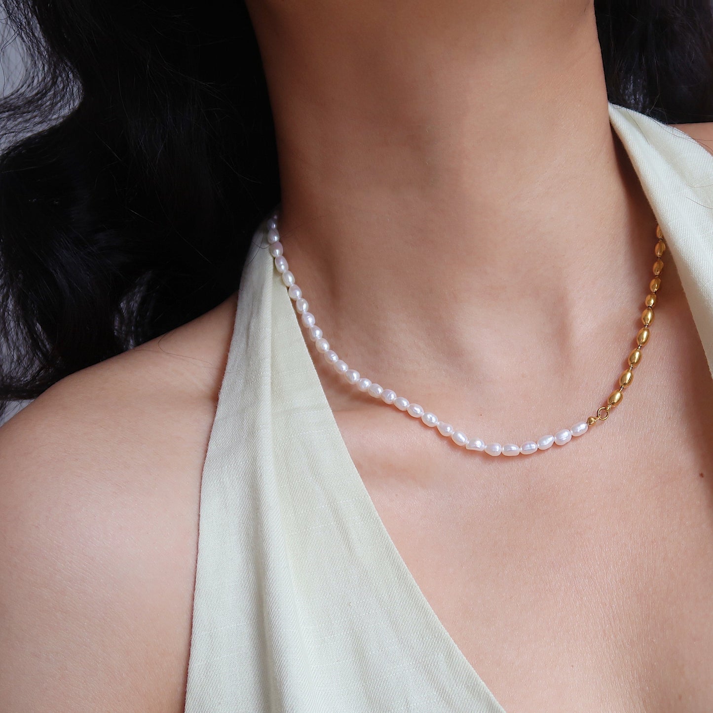 Golden Pearls Necklace