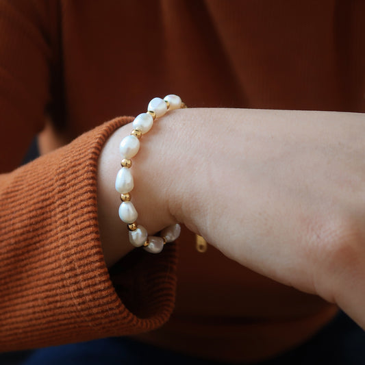 Golden Glow Freshwater Pearl Bracelet