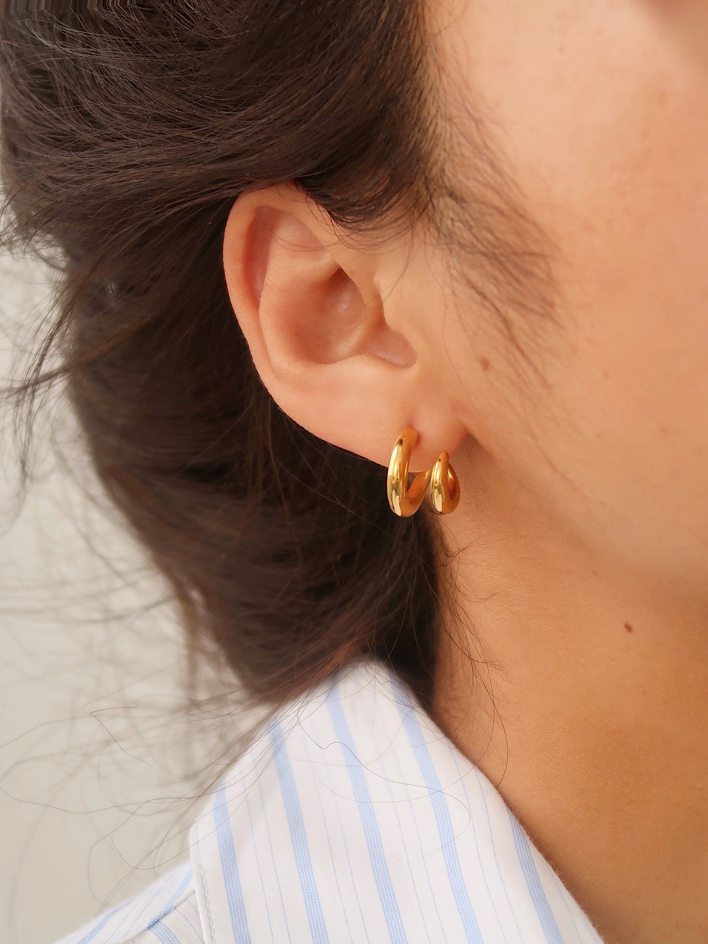 Gold Twist Hoop Earrings